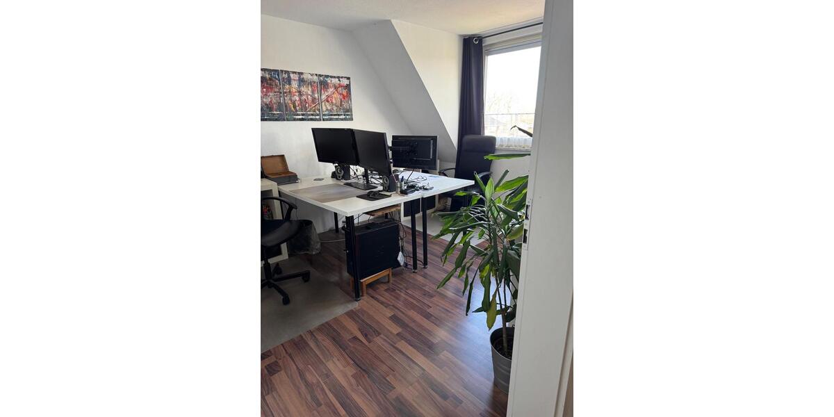 Dachgeschoßwohnung Drakenburg - 3 Zimmer, 82 m&sup2;, 680&euro; | Angebot:25839478