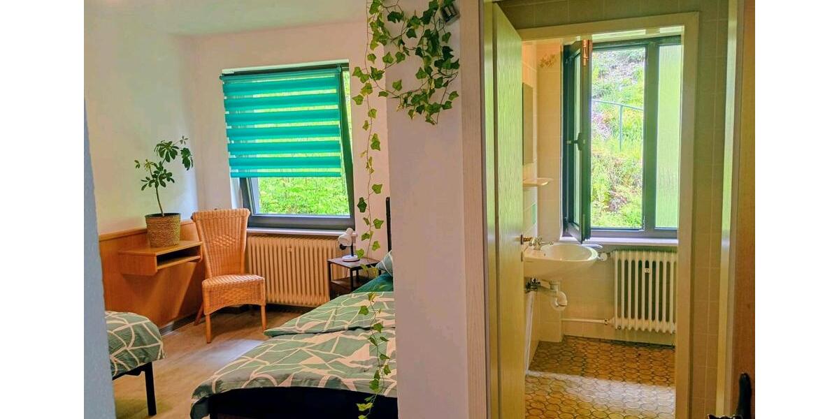 Wohnen auf Zeit Villmar - 7 Zimmer, 200 m&sup2;, 17&euro; | Angebot:26684328