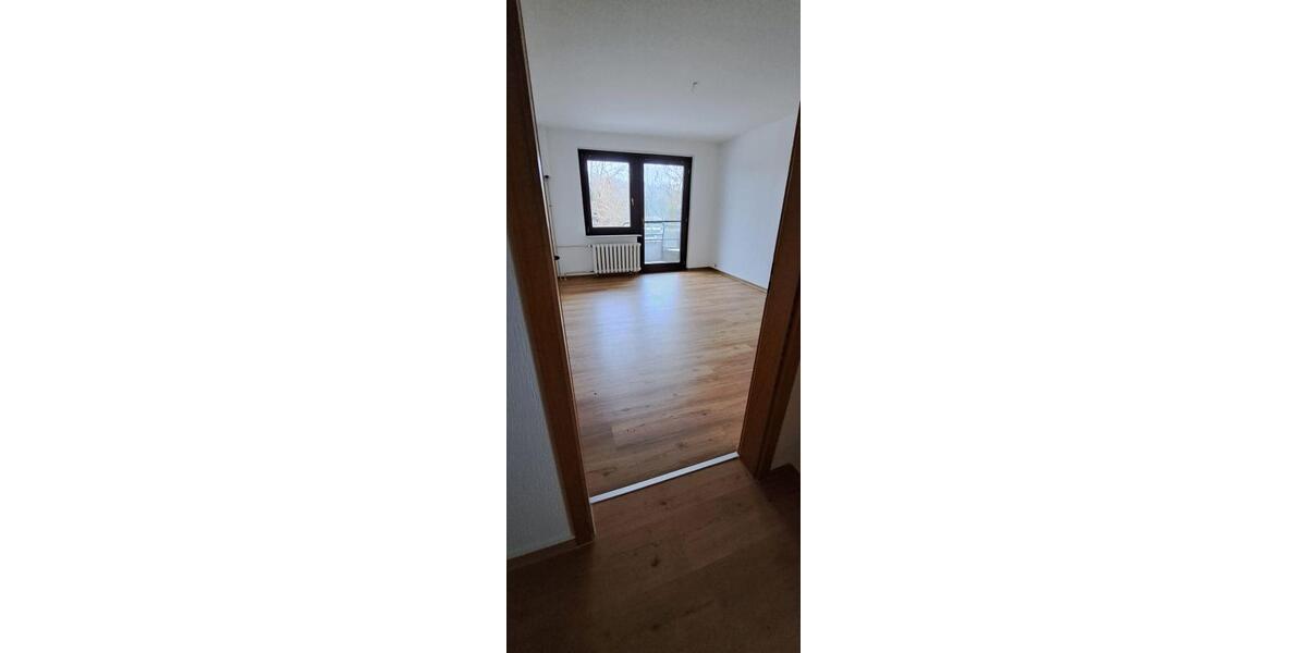 frisch renovierte 3-Zimmer Wohnung ab sofort verfügbar - 3- Neubrandenburg Katharinenviertel | Angebot:24862188