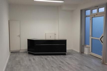 Gewerbeimmobilie Büro Praxis Laden zimmer