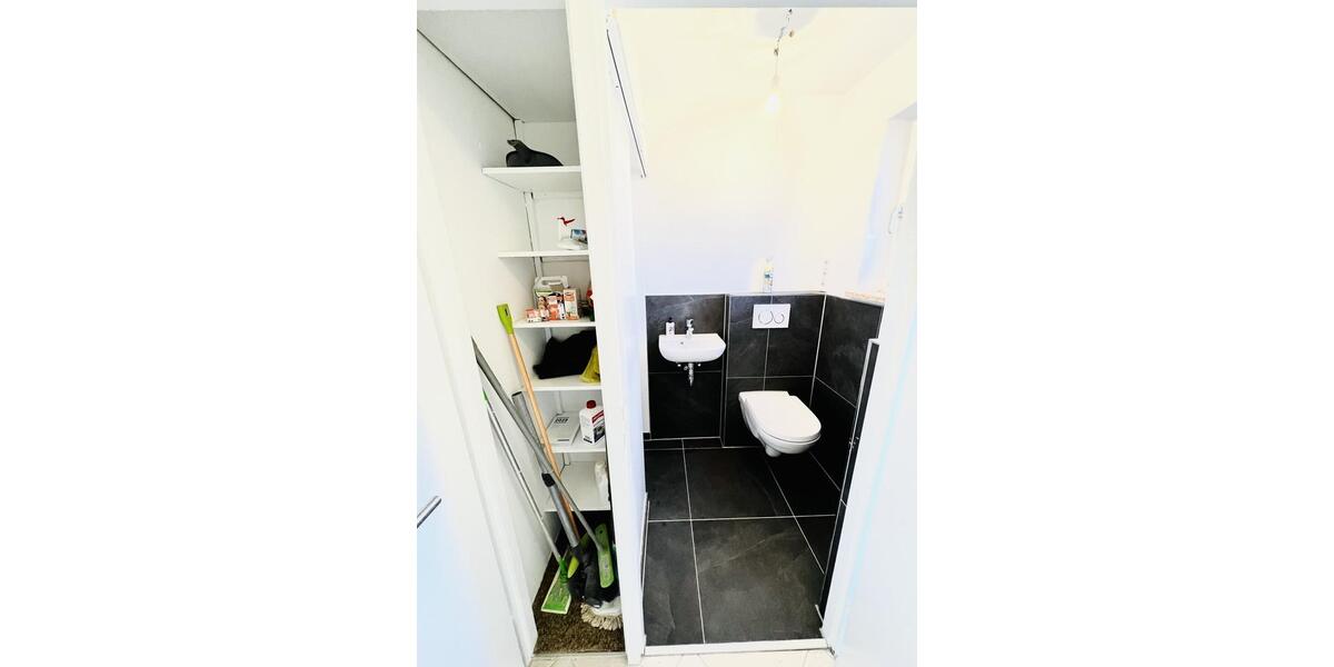 Reihenhaus Kaufbeuren - 7.5 Zimmer, 190 m&sup2;, 2.250&euro; | Angebot:26633125
