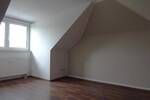 Einbauküche!! Gemütliche 3-Zi-DG-Maisonette-Whg. mit Balkon, Garage oder SP möglich 3 zimmer
