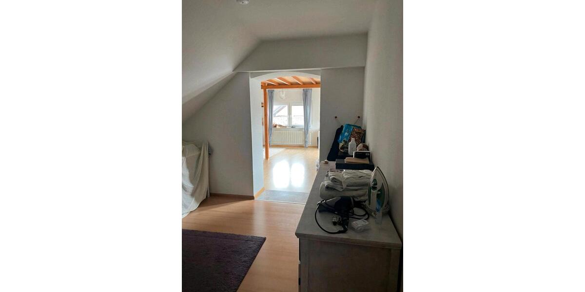 Einfamilienhaus Ihringen - 8 Zimmer, 214 m&sup2;, 1.900&euro; | Angebot:26051482