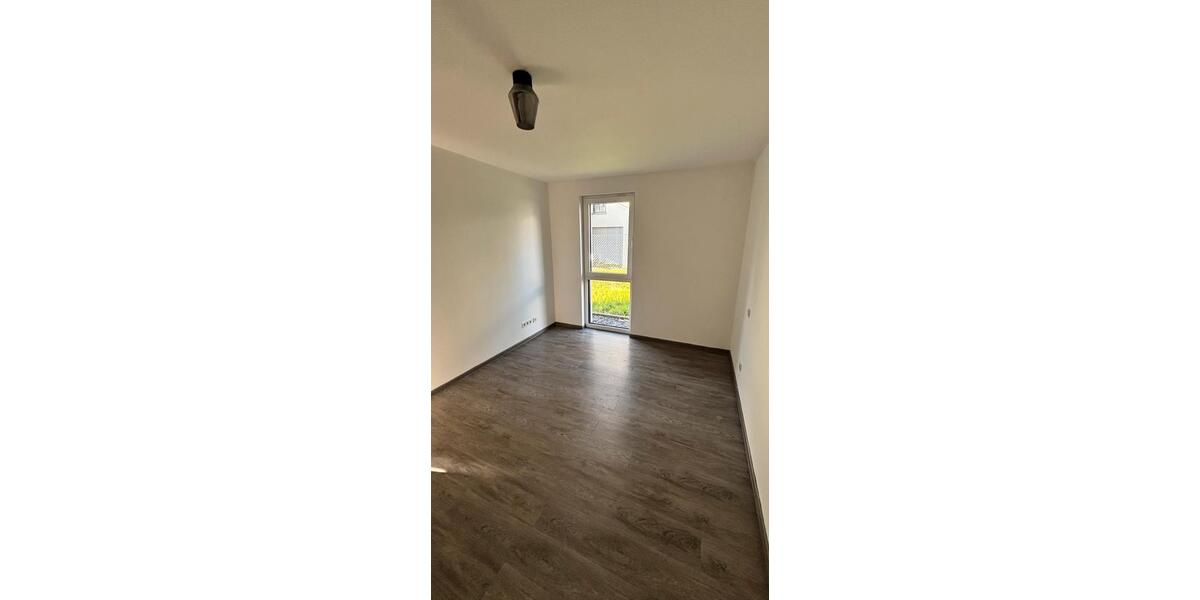 Erdgeschoßwohnung Schwalbach - 1 Zimmer, 62 m&sup2;, 670&euro; | Angebot:26236825