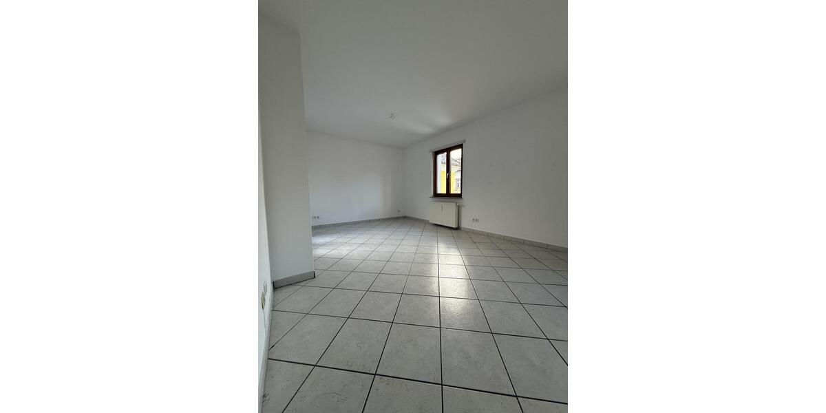 Etagenwohnung Ehrenkirchen - 3 Zimmer, 72 m&sup2;, 1.000&euro; | Angebot:26637110