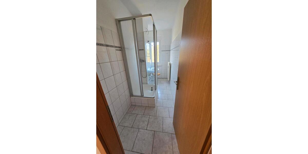 Etagenwohnung Genthin - 1 Zimmer, 33 m&sup2;, 230&euro; | Angebot:26088597