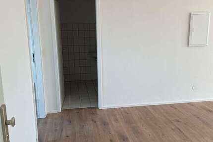 Wohnung Apolda - 2 Zimmer, 75 m&sup2;, 550&euro; | Angebot:26071299