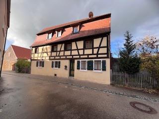 Einfamilienhaus Herrieden - 4 Zimmer, 110 m&sup2;, 800&euro; | Angebot:24893166