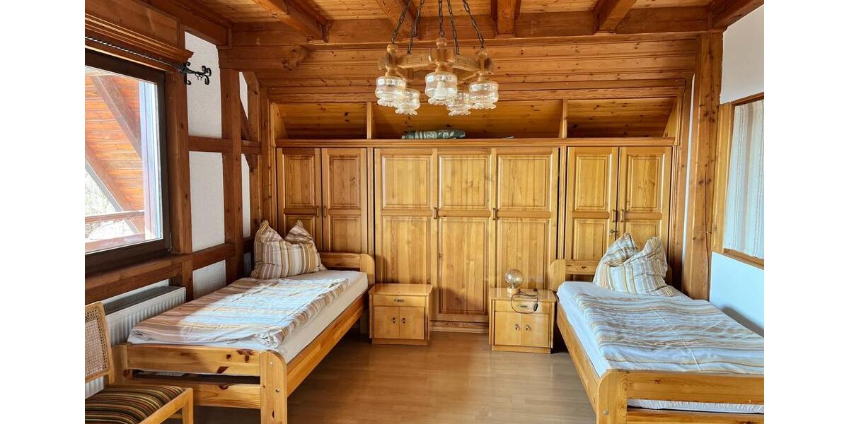 Maisonettenwohnung Schnaittach - 5 Zimmer, 211 m&sup2;, 1.900&euro; | Angebot:25948025