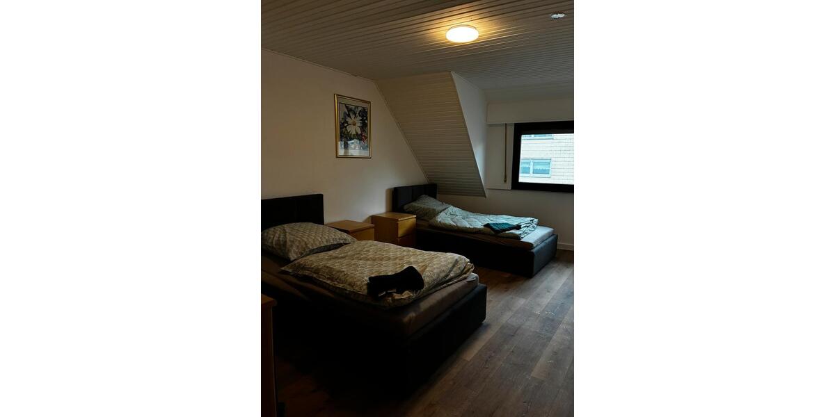 Wohnen auf Zeit Schwerte - 7 Zimmer, 180 m&sup2;, 100&euro; | Angebot:24906532