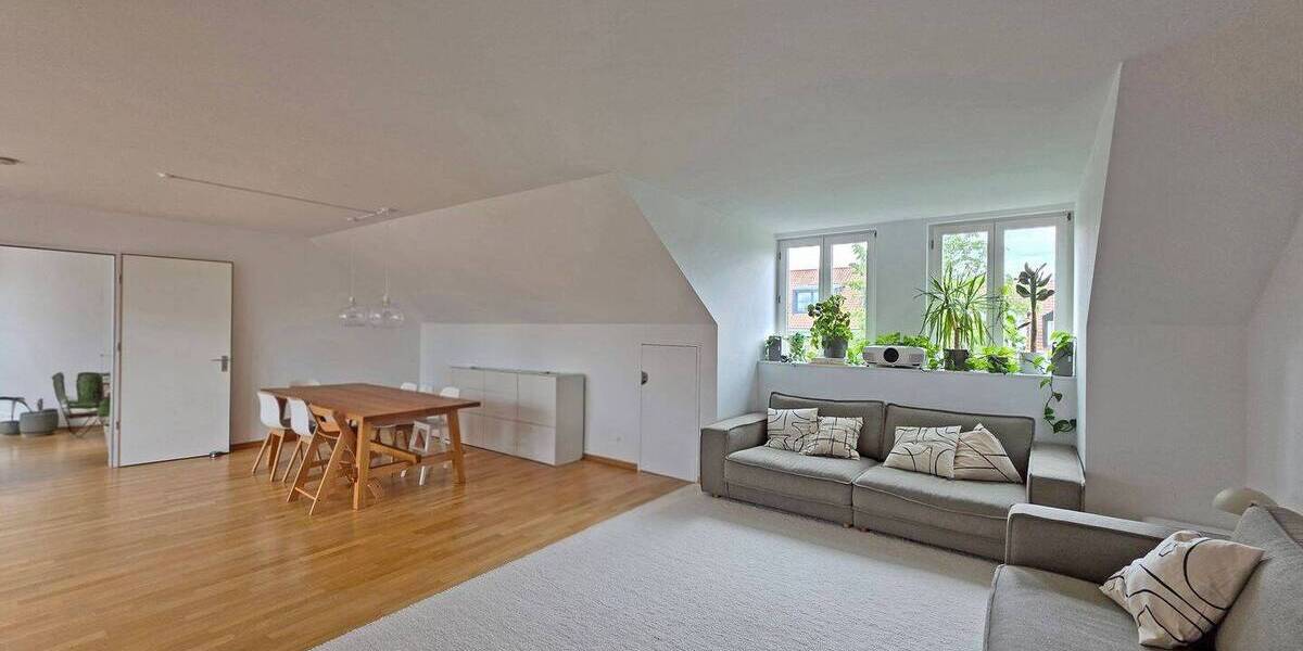 Etagenwohnung Unterhaching - 4 Zimmer, 158 m&sup2;, 2.850&euro; | Angebot:26714360
