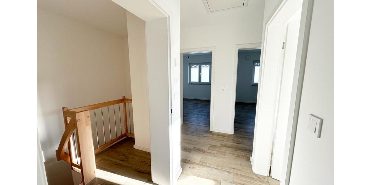 Etagenwohnung Magdeburg Ottersleben - 5 Zimmer, 134 m&sup2;, 1.650&euro; | Angebot:25499238