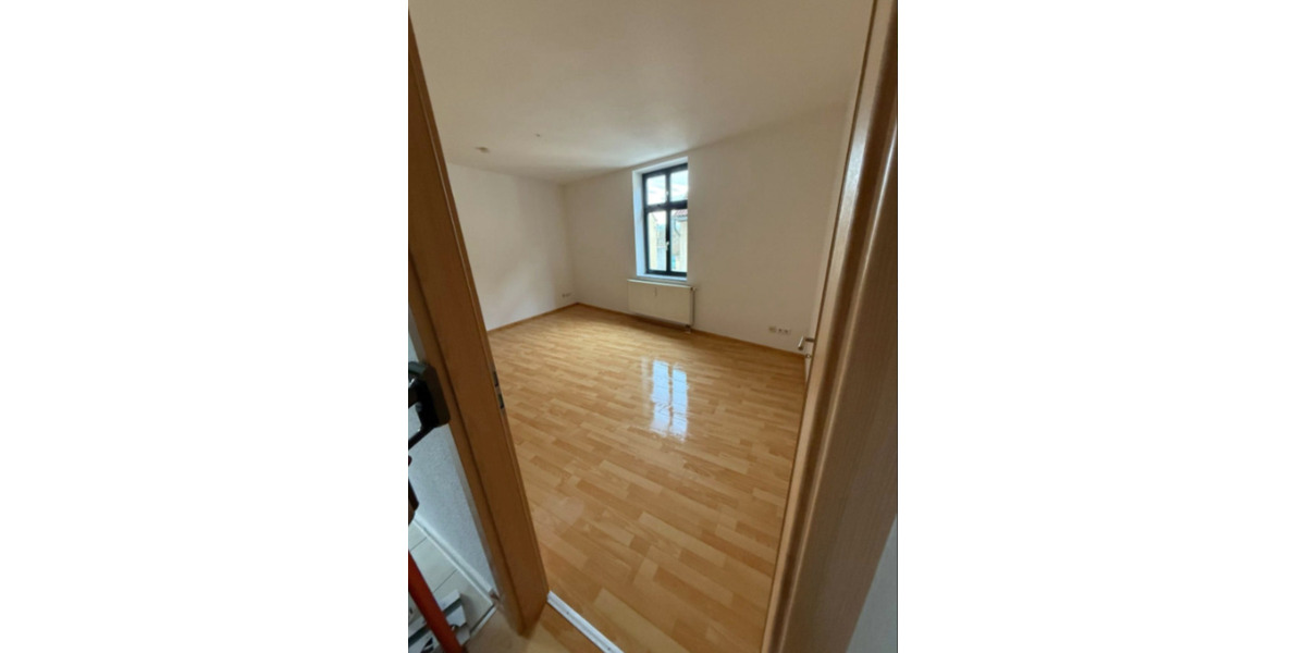 Etagenwohnung Gräfenhainichen - 3 Zimmer, 79 m&sup2;, 590&euro; | Angebot:25921877