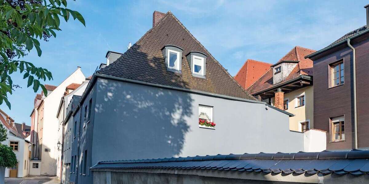 Etagenwohnung Amberg - 3 Zimmer, 90 m&sup2;, 985&euro; | Angebot:27032945