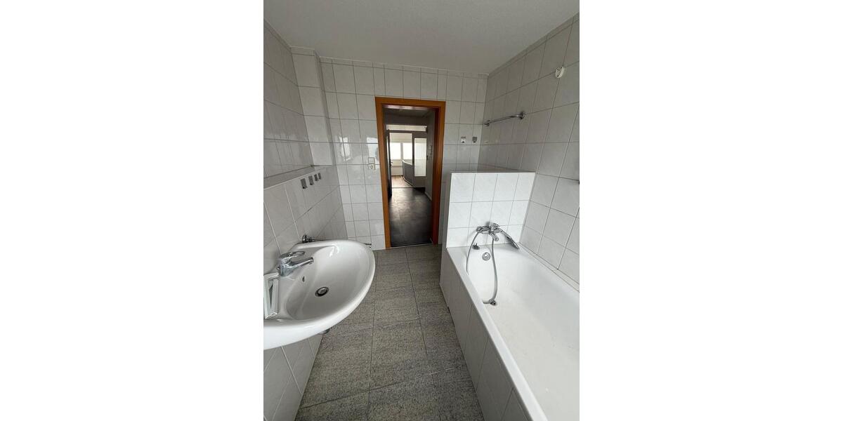 Etagenwohnung Auggen - 3 Zimmer, 85 m&sup2;, 1.000&euro; | Angebot:26006383