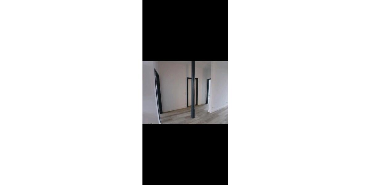 Etagenwohnung Burg - 4 Zimmer, 111 m&sup2;, 1.270&euro; | Angebot:25723608