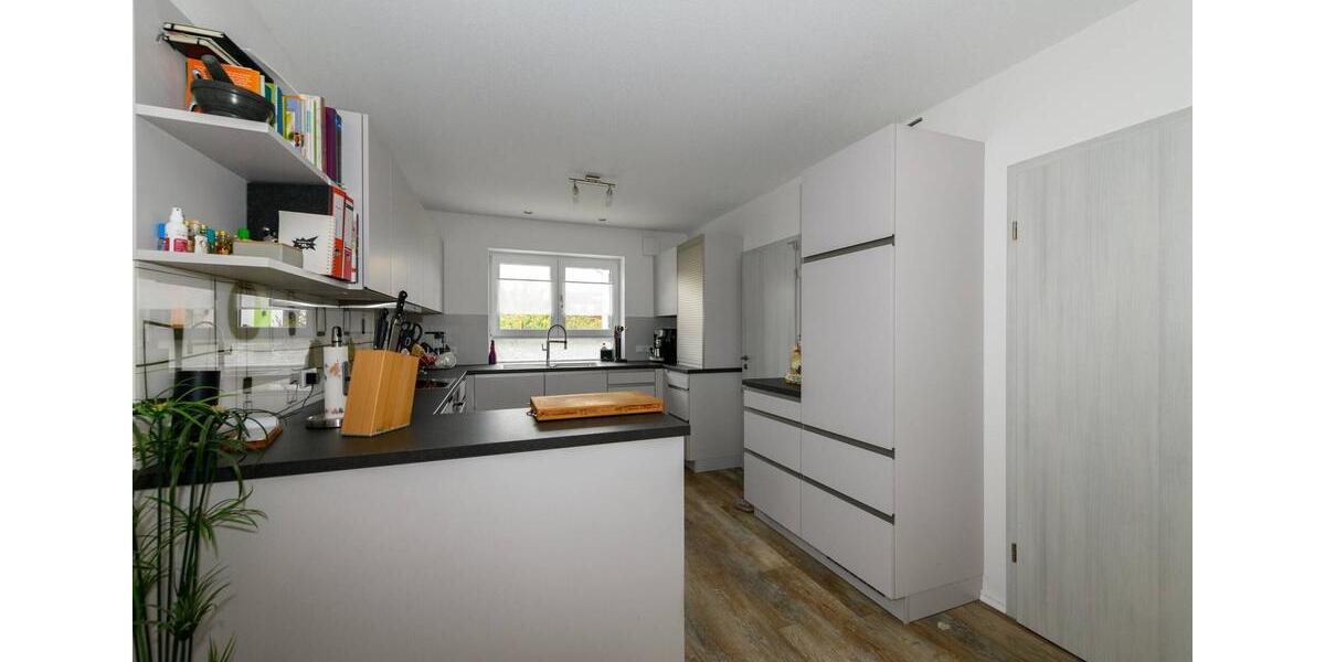 Doppelhaushälfte Ingolstadt Nordost - 5 Zimmer, 145 m&sup2;, 1.690&euro; | Angebot:26579076