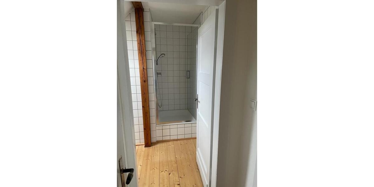 Wohnen auf Zeit Bonn Poppelsdorf - 5 Zimmer, 83 m&sup2;, 1.400&euro; | Angebot:25107934