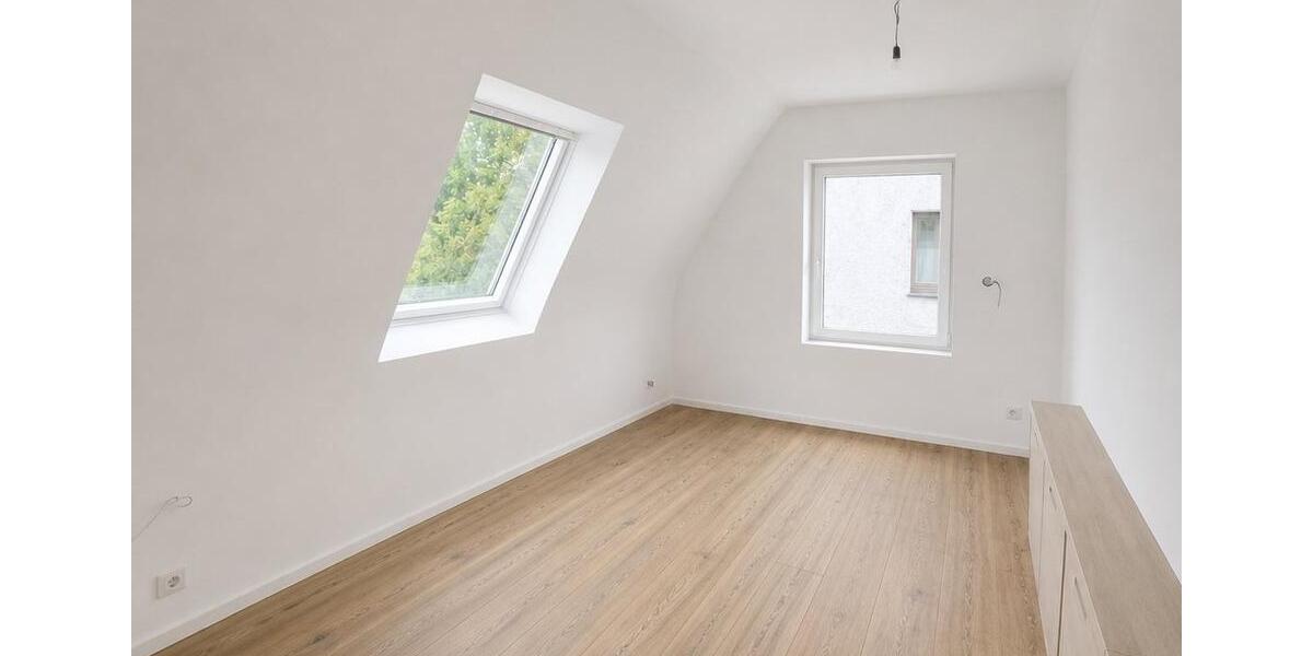 Dachgeschoßwohnung Sundern (Sauerland) - 3 Zimmer, 89 m&sup2;, 750&euro; | Angebot:26662278