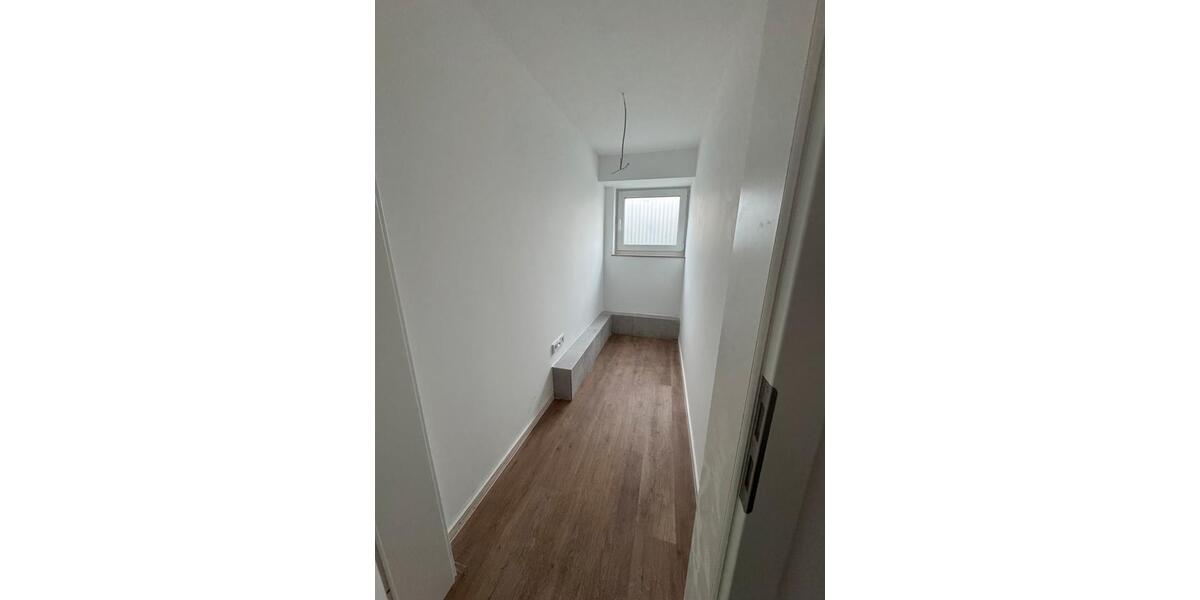 Erstbezug nach Kernsanierung 125m² Erdgeschosswohnung in Felsberg zimmer