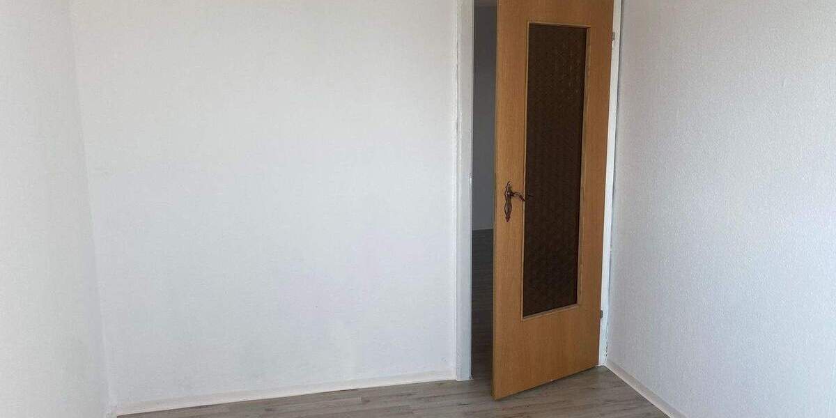 Zimmer Halle (Saale) Westliche Neustadt - 4 Zimmer, 65 m&sup2;, 362&euro; | Angebot:26190529