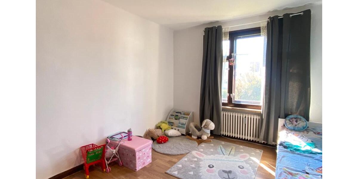 Erdgeschoßwohnung Coburg - 3.5 Zimmer, 87 m&sup2;, 760&euro; | Angebot:26094587