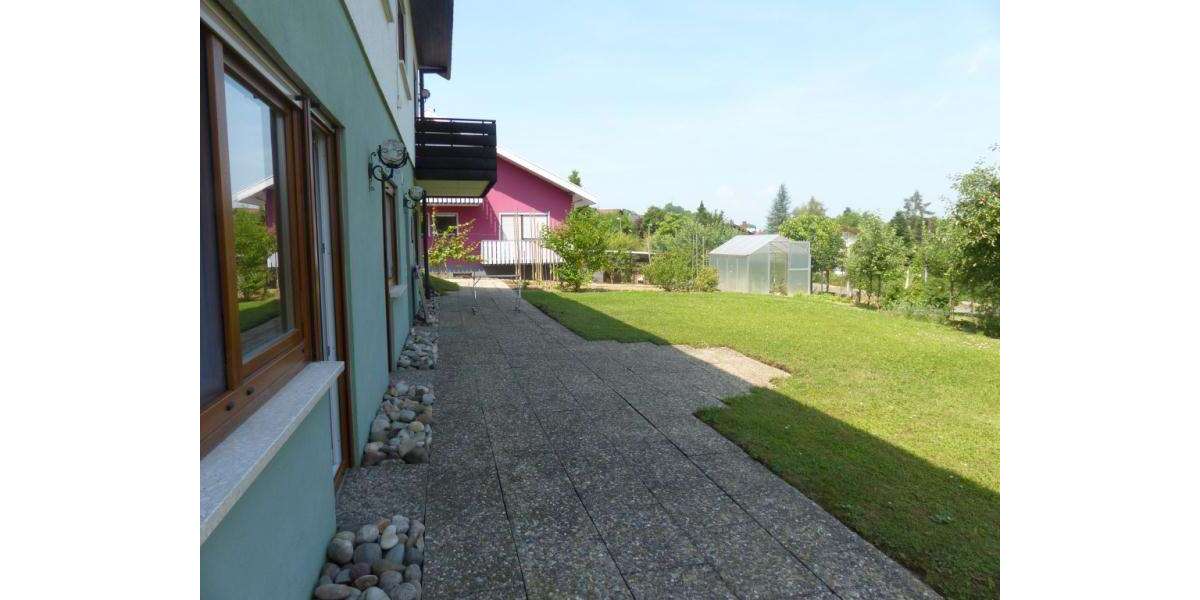 Etagenwohnung Müllheim - 2 Zimmer, 81 m&sup2;, 920&euro; | Angebot:27372238