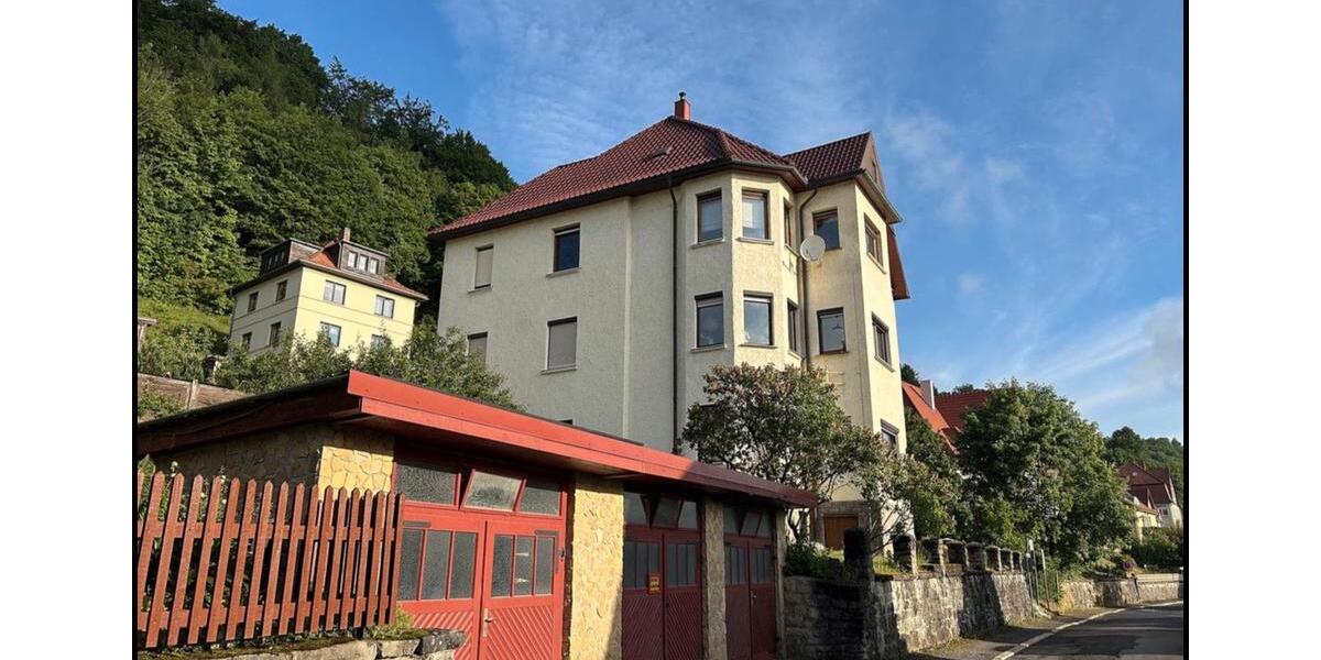 Erdgeschoßwohnung Meiningen - 5 Zimmer, 120 m&sup2;, 1.050&euro; | Angebot:25991224