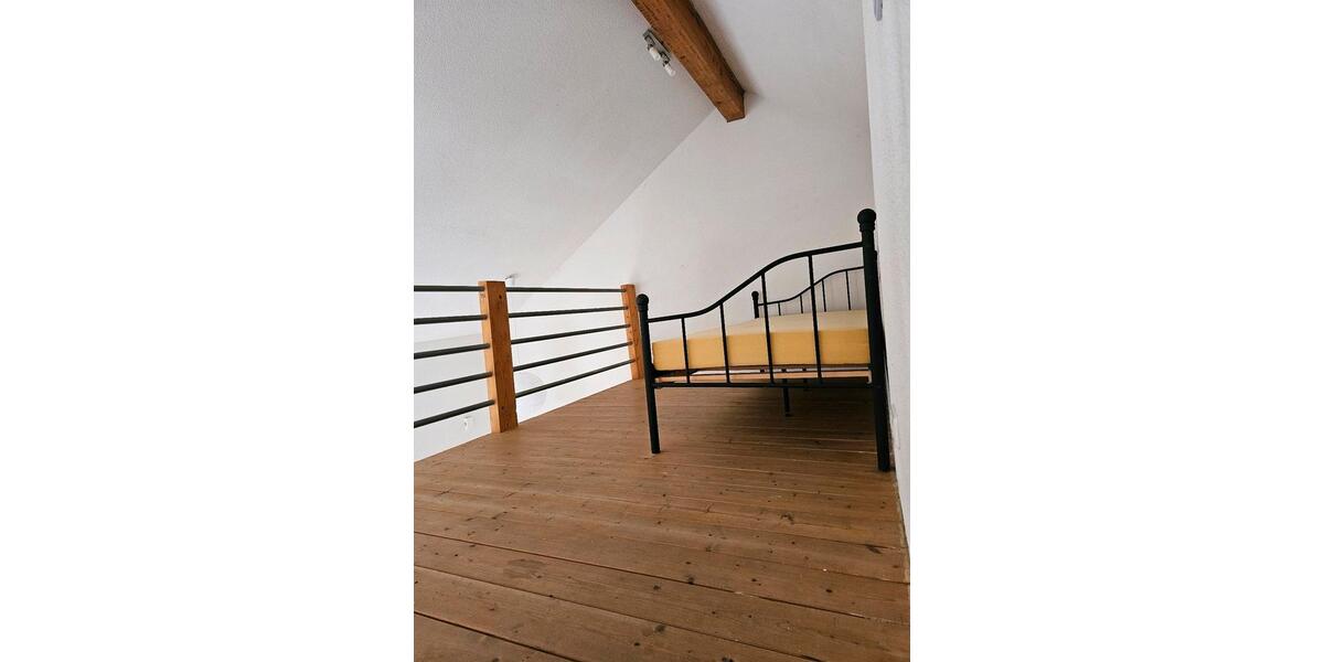 Dachgeschoßwohnung Mommenheim - 2 Zimmer, 79 m&sup2;, 750&euro; | Angebot:24560491