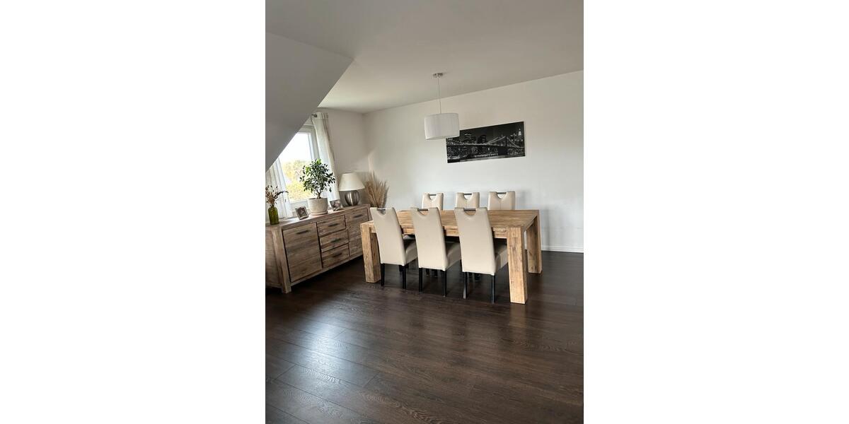 Etagenwohnung Adendorf - 3.5 Zimmer, 110 m&sup2;, 1.650&euro; | Angebot:25963602