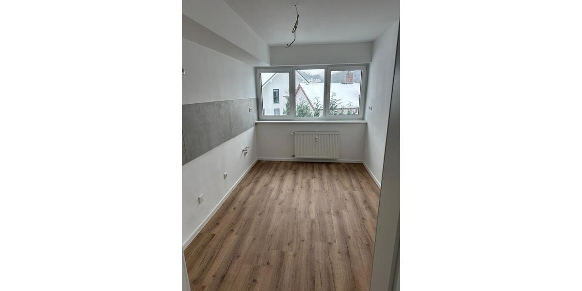 Etagenwohnung Marburg - 3 Zimmer, 125 m&sup2;, 1.700&euro; | Angebot:24899292
