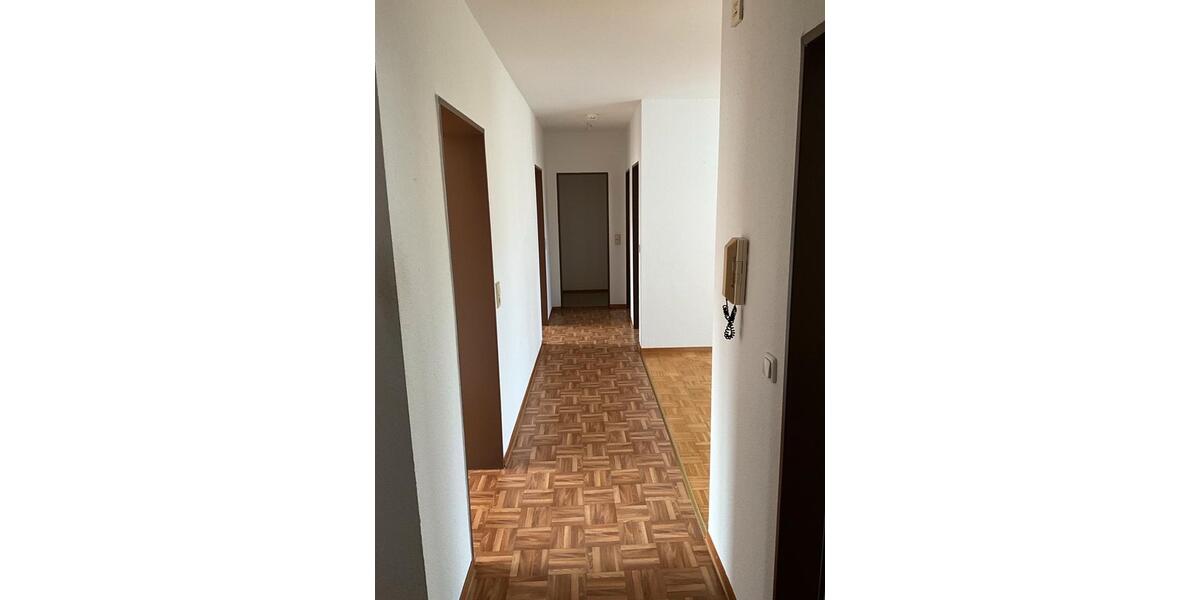 Etagenwohnung Neustadt an der Weinstraße - 2 Zimmer, 74 m&sup2;, 779&euro; | Angebot:26482558
