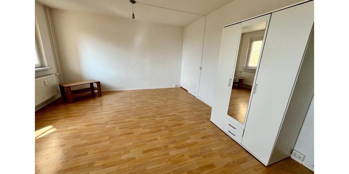 Etagenwohnung Oelsnitz (Vogtland) - 3 Zimmer, 69 m&sup2;, 450&euro; | Angebot:26168697