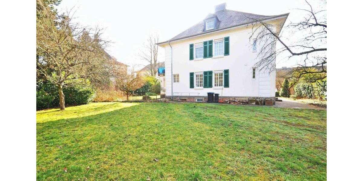 Wittlich: + Repräsentative Altbauwohnung ab dem 01.04.26 zu vermieten 4 zimmer