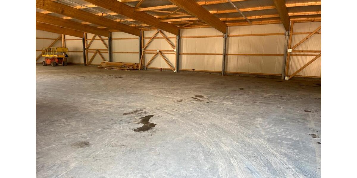 Lagerhalle Lagerfläche Stellplatz zimmer