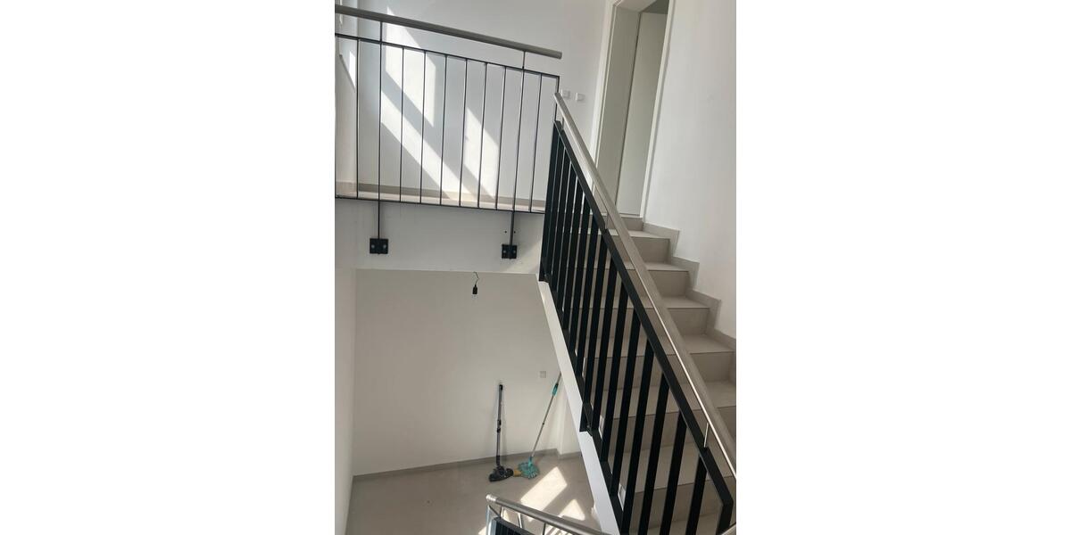 Dachgeschoßwohnung Gehrden - 4 Zimmer, 128 m&sup2;, 2.250&euro; | Angebot:26670630