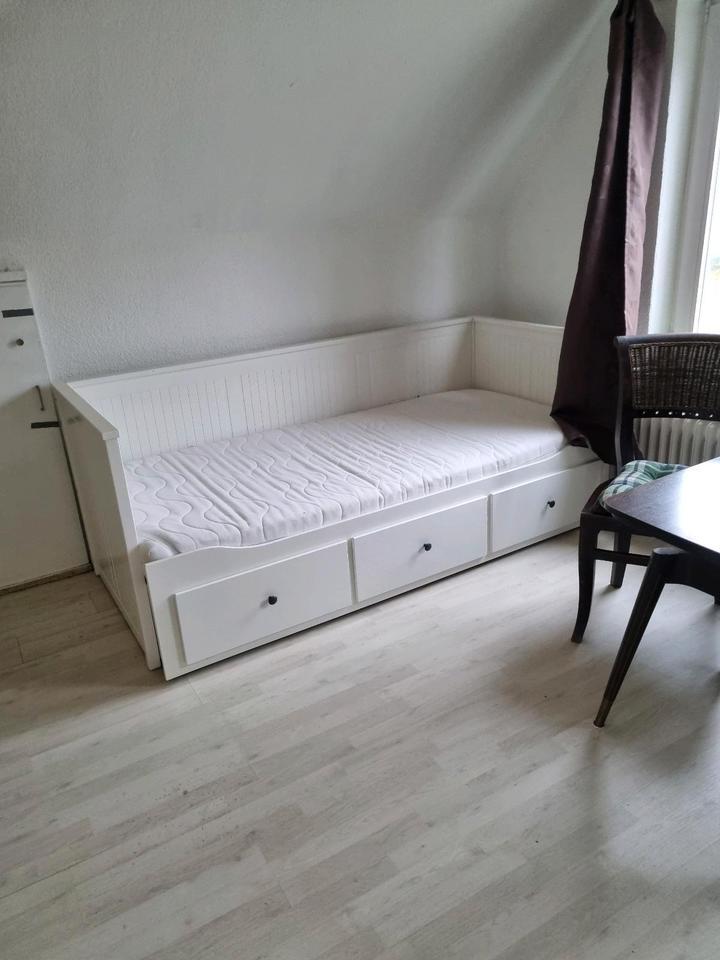 1 Zimmer zu vermieten