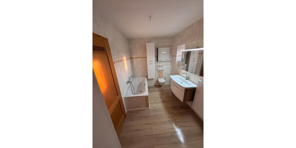 Erdgeschoßwohnung Bautzen - 4 Zimmer, 106 m&sup2;, 950&euro; | Angebot:25882710