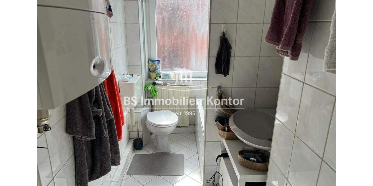 Dachgeschoßwohnung Emden - 2 Zimmer, 49 m&sup2;, 400&euro; | Angebot:26548053