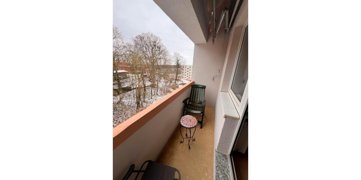 Dachgeschoßwohnung Schwerin - 2 Zimmer, 47 m&sup2;, 476&euro; | Angebot:24783561