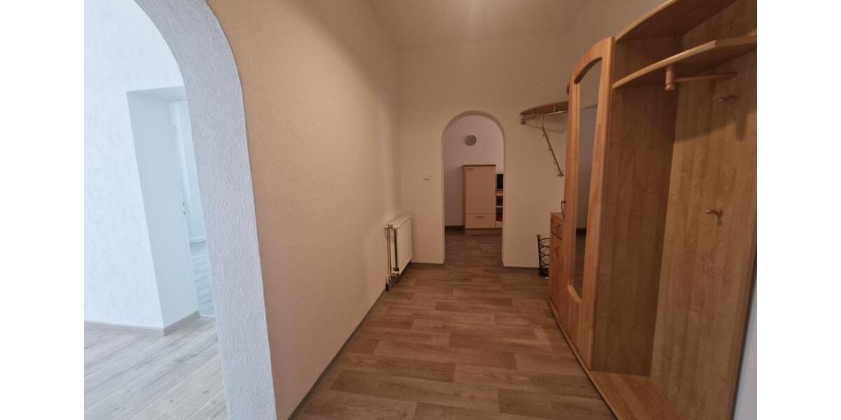 Erdgeschoßwohnung Kirchberg - 2 Zimmer, 66 m&sup2;, 390&euro; | Angebot:26061896