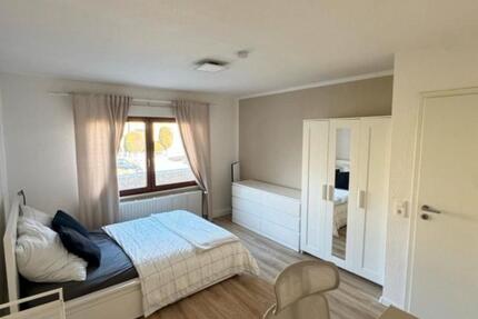 Wohnen auf Zeit Pforzheim - 17 Zimmer, 60 m&sup2;, 515&euro; | Angebot:24581306