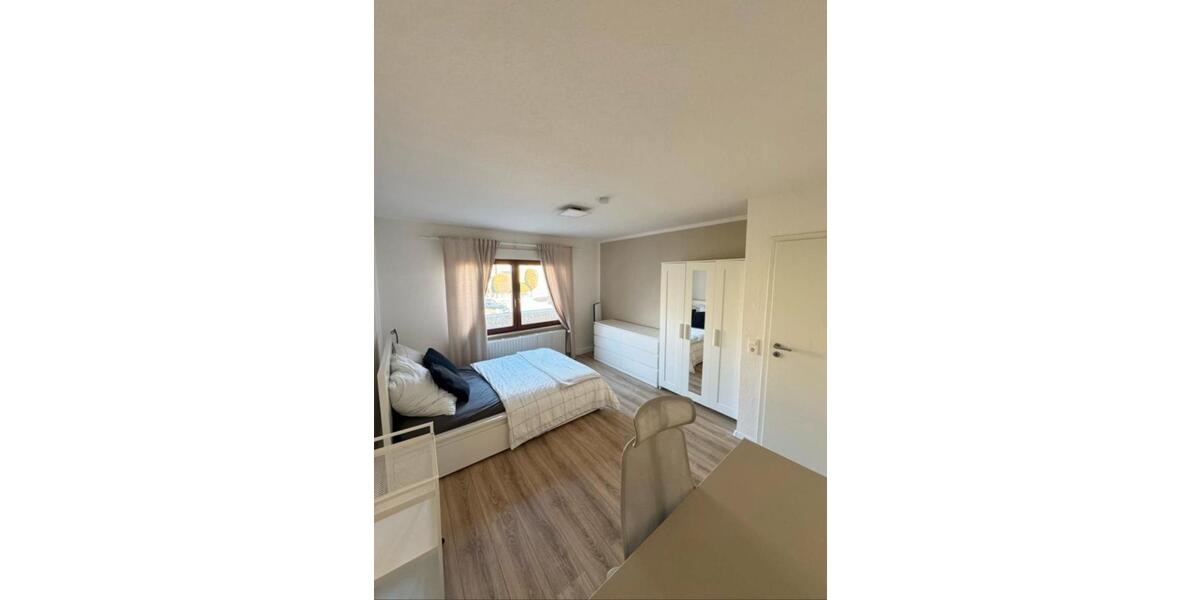 Wohnen auf Zeit Pforzheim - 17 Zimmer, 60 m&sup2;, 515&euro; | Angebot:24581306