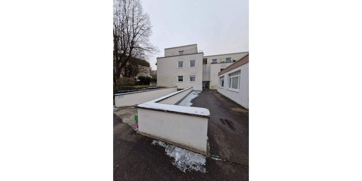 Schöne 4-Zimmerwohnung mit Balkon in ruhiger Lage im Heilbronner Osten zu vermieten 4 zimmer