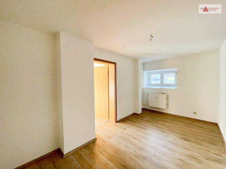 Etagenwohnung Frauenstein / Burkersdorf Burkersdorf - 2 Zimmer, 52 m&sup2;, 265&euro; | Angebot:25688180