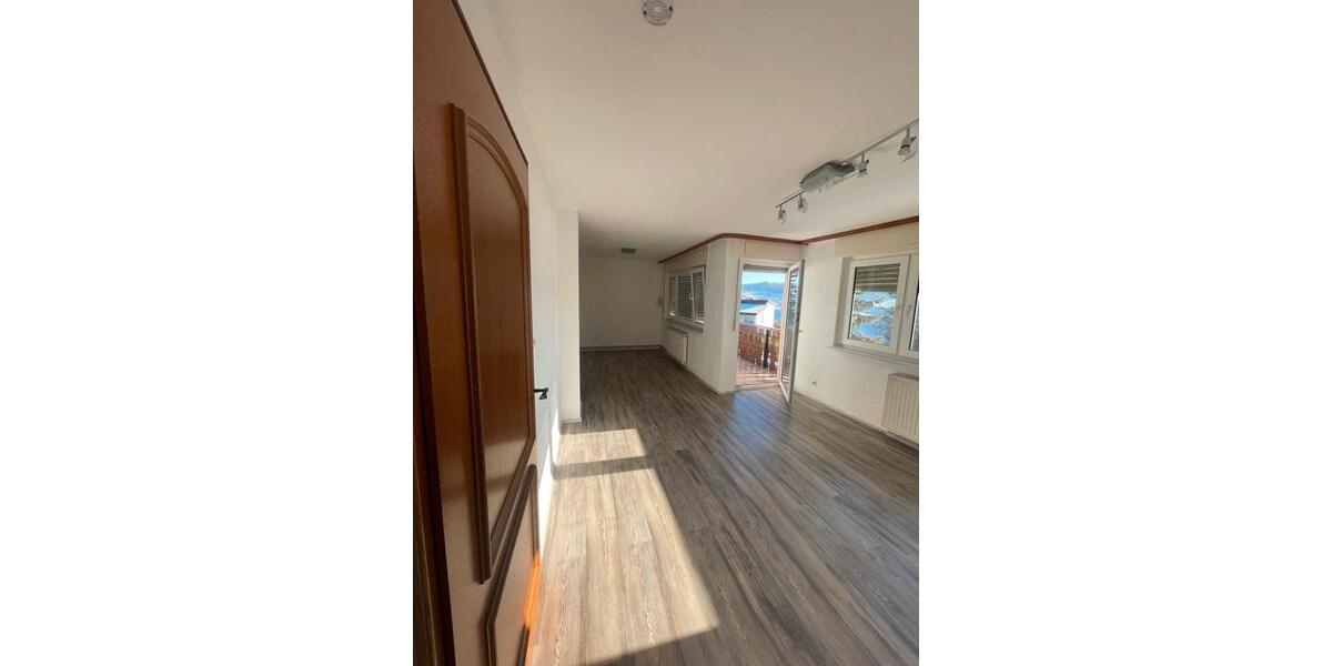 Mehrfamilienhaus, Wohnhaus Wutöschingen - 3 Zimmer, 80 m&sup2;, 1.100&euro; | Angebot:25928654