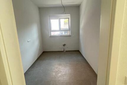Erstbezug! 4 Zimmer EG Wohnung