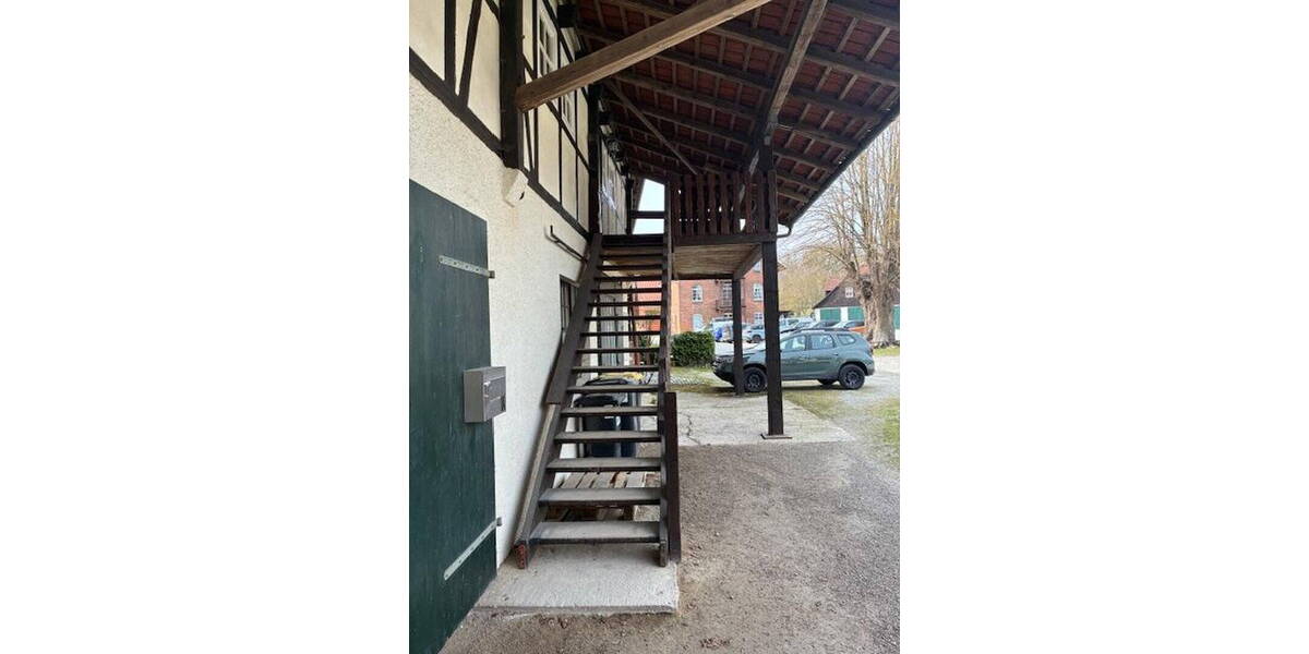 Etagenwohnung Seesen Kirchberg - 4 Zimmer, 129 m&sup2;, 895&euro; | Angebot:26344022