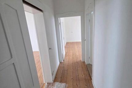 Wohnung Tangermünde - 3 Zimmer, 95 m&sup2;, 900&euro; | Angebot:24474136