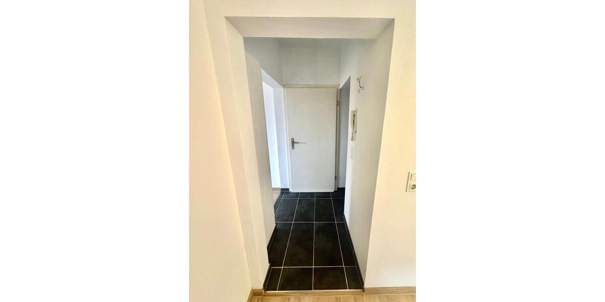 Dachgeschoßwohnung Thale - 2.5 Zimmer, 43 m&sup2;, 366&euro; | Angebot:26132345
